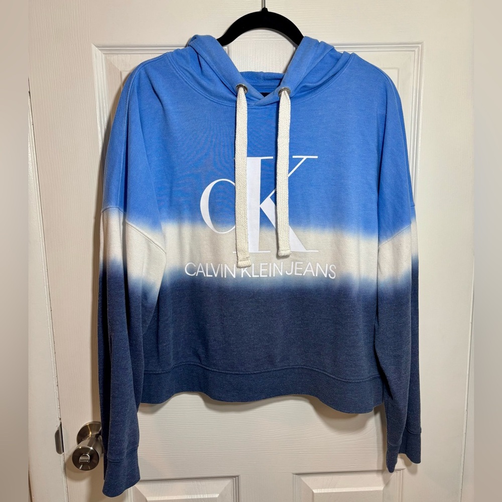 Calvin Klein Jeans Crop Hoodie Tie Dye Blue & White
